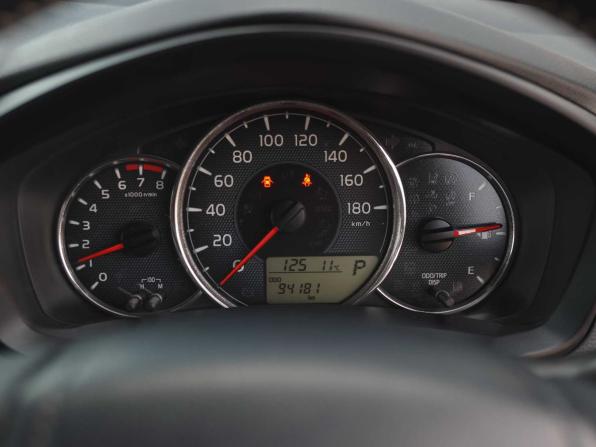 Toyota Corolla XI (E160 E170 E180) Рестайлинг 1 с пробегом 2015 года, цена 1 290 000 рублей, 94180 км, универсал, Автокод Объявления
