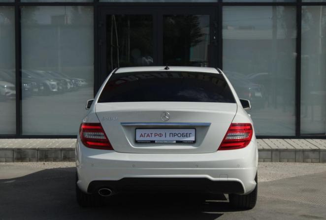 Mercedes-Benz C-Класс III (W204) Рестайлинг с пробегом 2012 года, цена 1 300 000 рублей, 219230 км, седан, Автокод Объявления