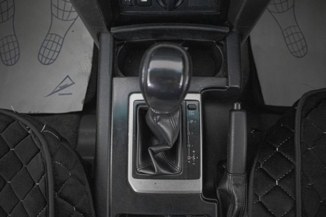 Toyota Land Cruiser Prado 150 Series с пробегом 2010 года, цена 3 179 000 рублей, 135000 км, внедорожник, Автокод Объявления