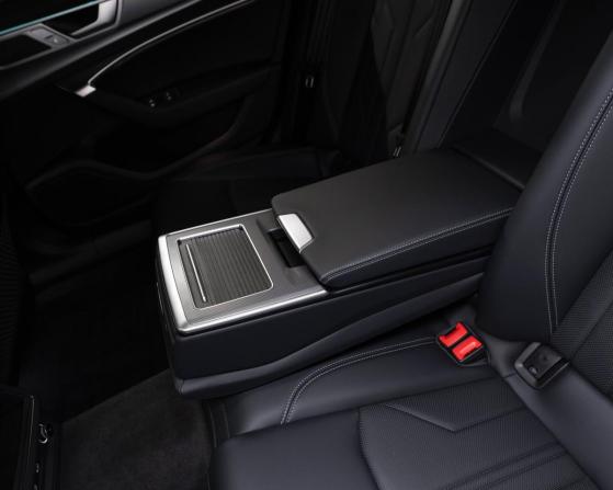 Audi A6 V (C8) Рестайлинг с пробегом 2025 года, цена 5 050 000 рублей, 4135 км, седан, Автокод Объявления