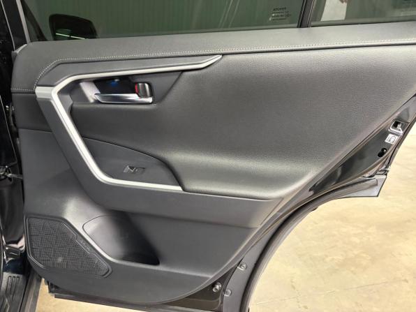 Toyota RAV4 V (XA50) с пробегом 2021 года, цена 3 697 000 рублей, 33000 км, внедорожник, Автокод Объявления