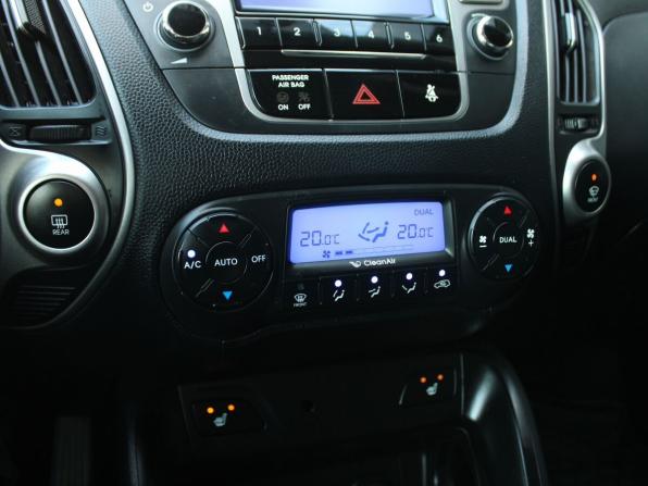Hyundai ix35 I с пробегом 2010 года, цена 989 000 рублей, 208411 км, внедорожник, Автокод Объявления