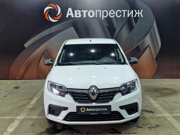 Renault Logan II Рестайлинг с пробегом 2019 года, цена 1 100 000 рублей, 32152 км, седан, Автокод Объявления