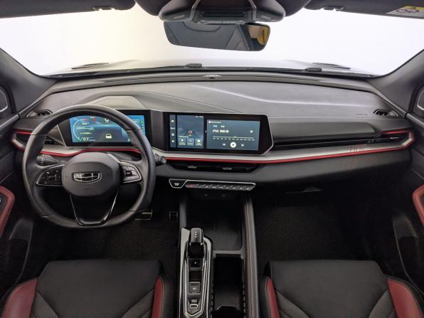Geely Coolray I Рестайлинг с пробегом 2024 года, цена 2 150 000 рублей, 21436 км, внедорожник, Автокод Объявления