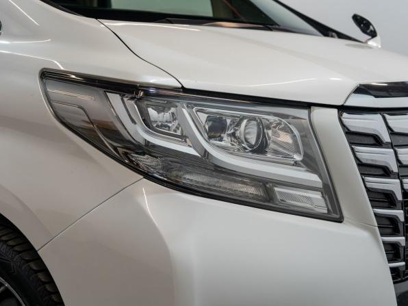 Toyota Alphard III с пробегом 2015 года, цена 2 943 000 рублей, 252615 км, минивэн, Автокод Объявления