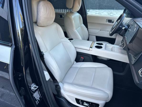 Li Auto (Lixiang) L9 I с пробегом 2023 года, цена 6 600 000 рублей, 64094 км, внедорожник, Автокод Объявления