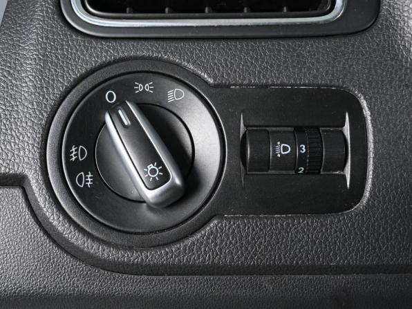 Volkswagen Polo V с пробегом 2014 года, цена 949 000 рублей, 137875 км, седан, Автокод Объявления