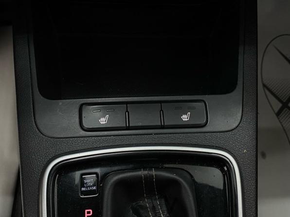 Kia Rio IV Рестайлинг с пробегом 2021 года, цена 1 555 000 рублей, 96907 км, седан, Автокод Объявления