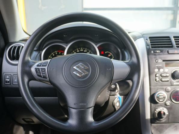 Suzuki Grand Vitara II Рестайлинг 2 с пробегом 2013 года, цена 1 215 000 рублей, 316200 км, внедорожник, Автокод Объявления