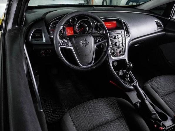 Opel Astra J Рестайлинг с пробегом 2011 года, цена 909 000 рублей, 196573 км, хэтчбек, Автокод Объявления