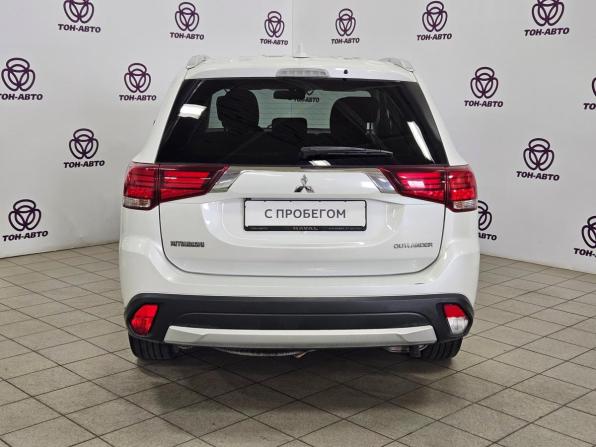 Mitsubishi Outlander III Рестайлинг 2 с пробегом 2018 года, цена 1 865 000 рублей, 93221 км, внедорожник, Автокод Объявления