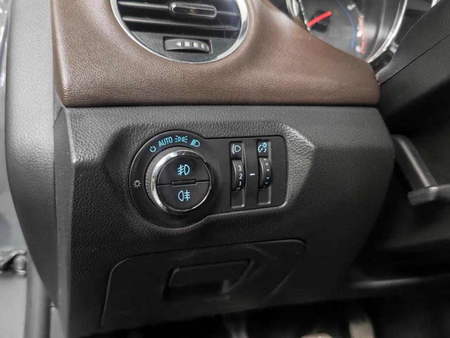 Chevrolet Cruze I Рестайлинг Москва  - изображение 21