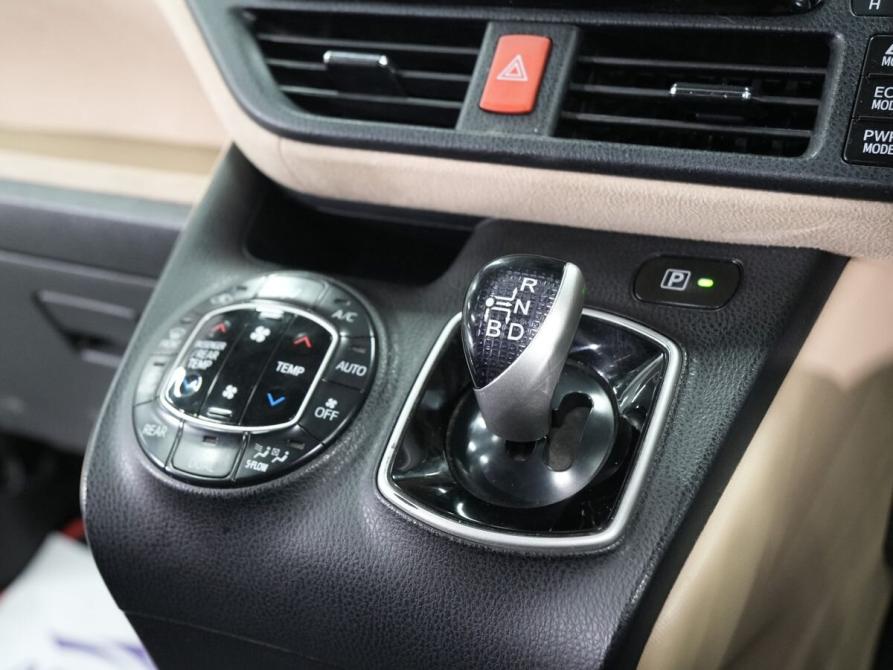 Toyota Noah III (R80) Новосибирск  - изображение 28