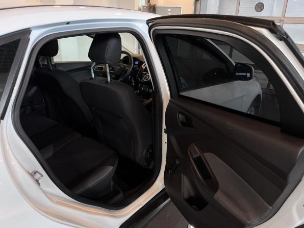 Ford Focus III с пробегом 2013 года, цена 590 000 рублей, 240115 км, седан, Автокод Объявления