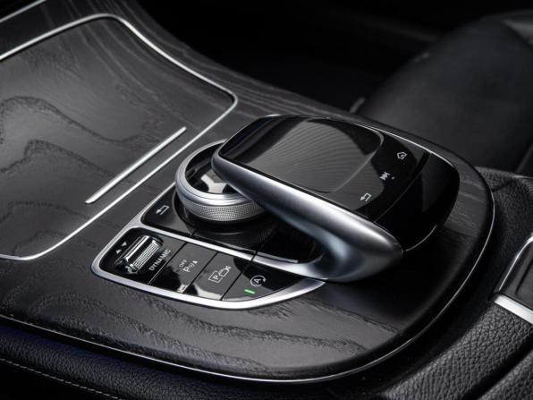Mercedes-Benz E-Класс V (W213 S213 C238) с пробегом 2018 года, цена 3 200 000 рублей, 108330 км, седан, Автокод Объявления