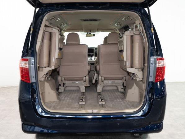 Toyota Alphard II с пробегом 2012 года, цена 2 300 000 рублей, 164900 км, минивэн, Автокод Объявления