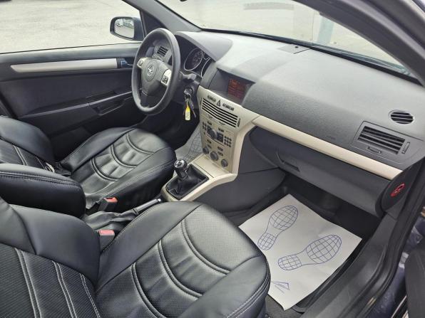 Opel Astra H Рестайлинг с пробегом 2008 года, цена 410 000 рублей, 168731 км, седан, Автокод Объявления