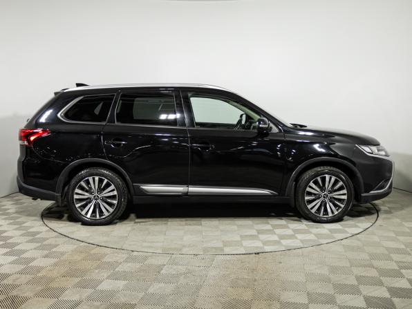 Mitsubishi Outlander III Рестайлинг 3 с пробегом 2019 года, цена 1 699 700 рублей, 177800 км, внедорожник, Автокод Объявления