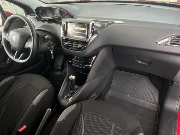 Peugeot 208 I с пробегом 2013 года, цена 659 000 рублей, 110671 км, хэтчбек, Автокод Объявления