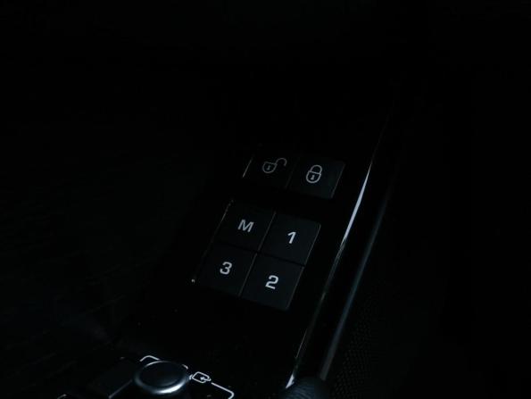 Land Rover Range Rover Velar I с пробегом 2018 года, цена 3 360 000 рублей, 152718 км, внедорожник, Автокод Объявления