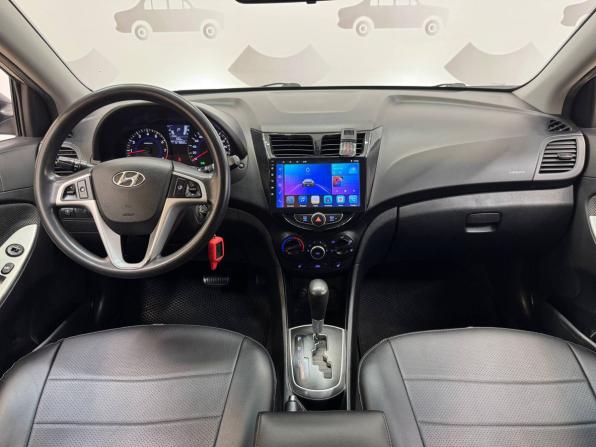 Hyundai Solaris I с пробегом 2012 года, цена 830 000 рублей, 127861 км, хэтчбек, Автокод Объявления