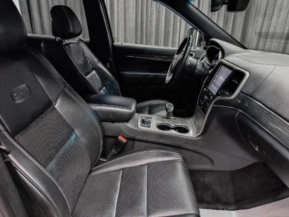Jeep Grand Cherokee IV (WK2) Рестайлинг с пробегом 2014 года, цена 2 365 000 рублей, 238000 км, внедорожник, Автокод Объявления