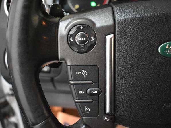 Land Rover Discovery IV с пробегом 2013 года, цена 1 790 000 рублей, 331906 км, внедорожник, Автокод Объявления