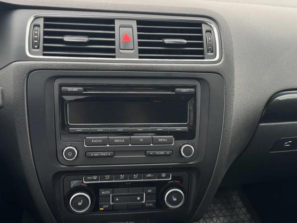 Volkswagen Jetta VI с пробегом 2012 года, цена 850 000 рублей, 210500 км, седан, Автокод Объявления