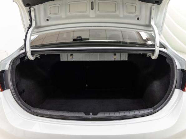 Hyundai Solaris II с пробегом 2017 года, цена 1 048 000 рублей, 186322 км, седан, Автокод Объявления
