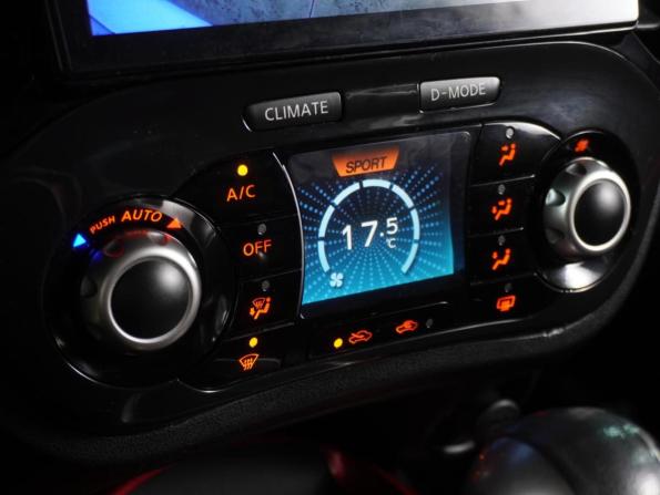 Nissan Juke I с пробегом 2011 года, цена 949 000 рублей, 154352 км, внедорожник, Автокод Объявления