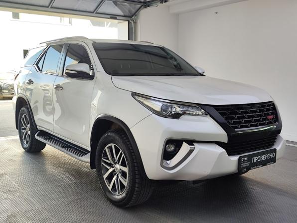 Toyota Fortuner II с пробегом 2017 года, цена 3 469 000 рублей, 146600 км, внедорожник, Автокод Объявления