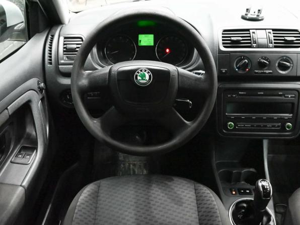 Skoda Fabia II Рестайлинг с пробегом 2011 года, цена 540 000 рублей, 223180 км, хэтчбек, Автокод Объявления