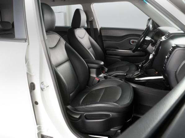 Kia Soul II Рестайлинг с пробегом 2017 года, цена 1 888 000 рублей, 48695 км, хэтчбек, Автокод Объявления