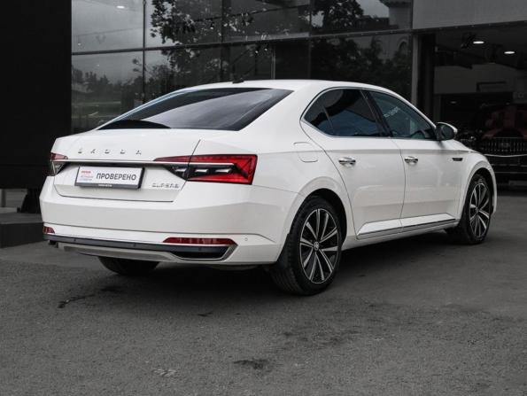 Skoda Superb III Рестайлинг с пробегом 2020 года, цена 3 150 000 рублей, 64000 км, лифтбек, Автокод Объявления