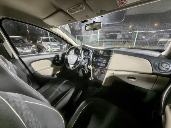 Renault Logan II с пробегом 2014 года, цена 649 000 рублей, 178000 км, седан, Автокод Объявления
