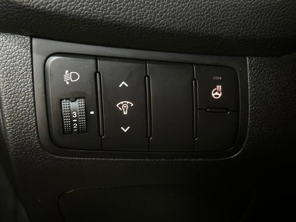 Kia Ceed II Рестайлинг с пробегом 2018 года, цена 1 410 000 рублей, 95755 км, хэтчбек, Автокод Объявления