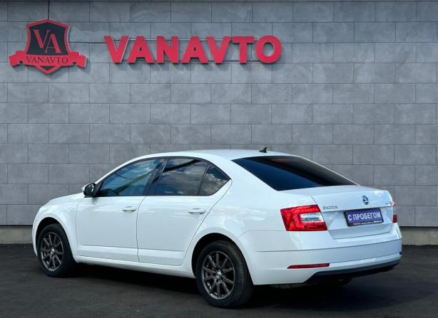 Skoda Octavia III (A7) Рестайлинг с пробегом 2017 года, цена 1 700 000 рублей, 143137 км, лифтбек, Автокод Объявления