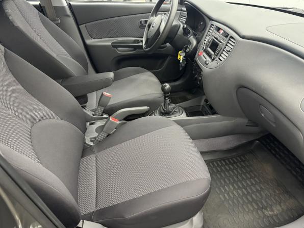 Kia Rio II Рестайлинг с пробегом 2010 года, цена 890 000 рублей, 36012 км, хэтчбек, Автокод Объявления