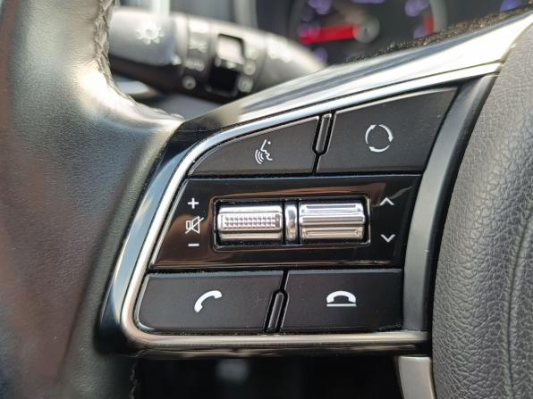 Kia Sportage IV Рестайлинг с пробегом 2019 года, цена 2 300 000 рублей, 93190 км, внедорожник, Автокод Объявления