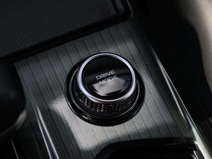 Geely Monjaro I Москва  - изображение 17