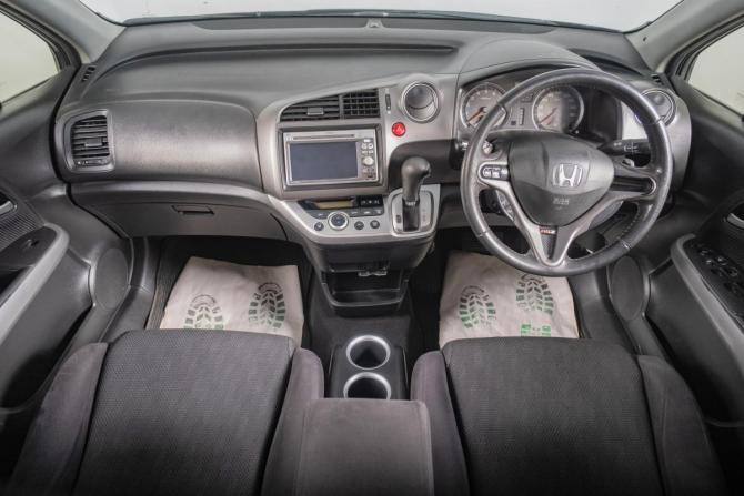 Honda Stream II Рестайлинг с пробегом 2012 года, цена 999 000 рублей, 272000 км, компактвэн, Автокод Объявления