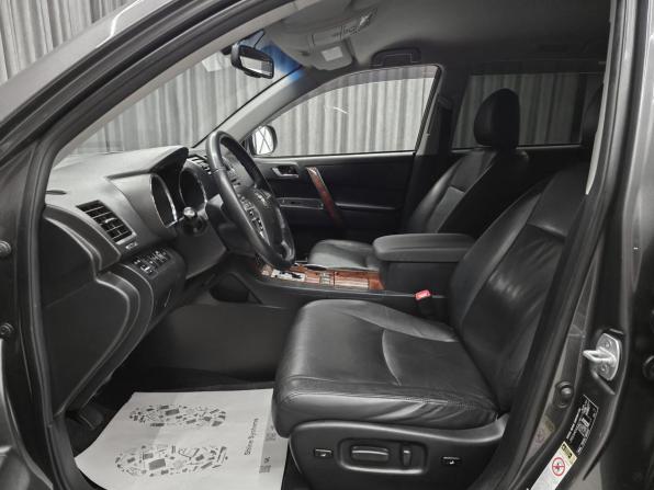 Toyota Highlander II (XU40) Рестайлинг с пробегом 2011 года, цена 2 059 000 рублей, 182000 км, внедорожник, Автокод Объявления