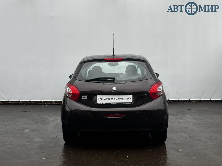 Peugeot 208 I Москва  - изображение 6