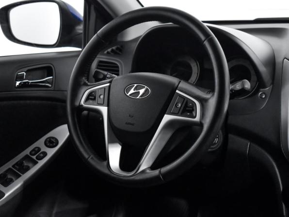 Hyundai Solaris I с пробегом 2012 года, цена 575 000 рублей, 267873 км, хэтчбек, Автокод Объявления