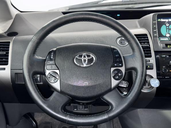 Toyota Prius II Рестайлинг (XW20) с пробегом 2009 года, цена 799 000 рублей, 217000 км, лифтбек, Автокод Объявления