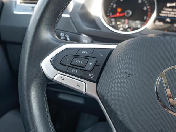 Volkswagen Tiguan II Рестайлинг с пробегом 2022 года, цена 2 978 000 рублей, 64975 км, внедорожник, Автокод Объявления