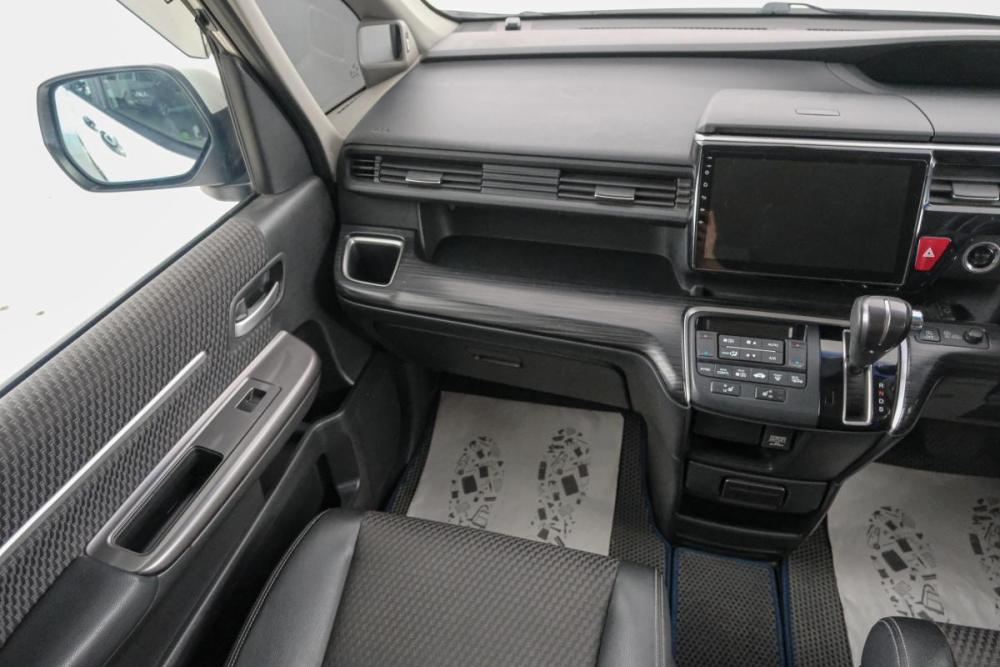 Honda Stepwgn V Красноярск  - изображение 12