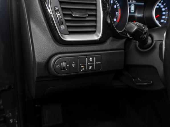 Kia Ceed III Рестайлинг с пробегом 2021 года, цена 2 290 000 рублей, 63000 км, универсал, Автокод Объявления