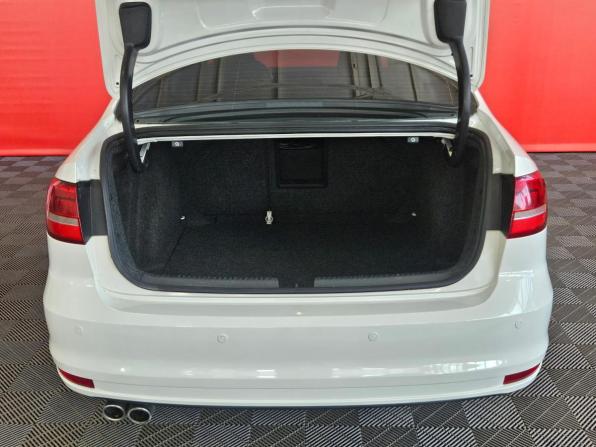 Volkswagen Jetta VI Рестайлинг с пробегом 2015 года, цена 1 245 000 рублей, 146173 км, седан, Автокод Объявления