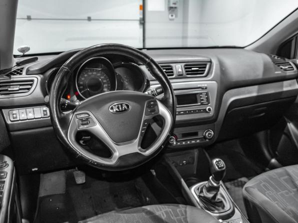 Kia Rio III с пробегом 2015 года, цена 900 000 рублей, 111302 км, седан, Автокод Объявления